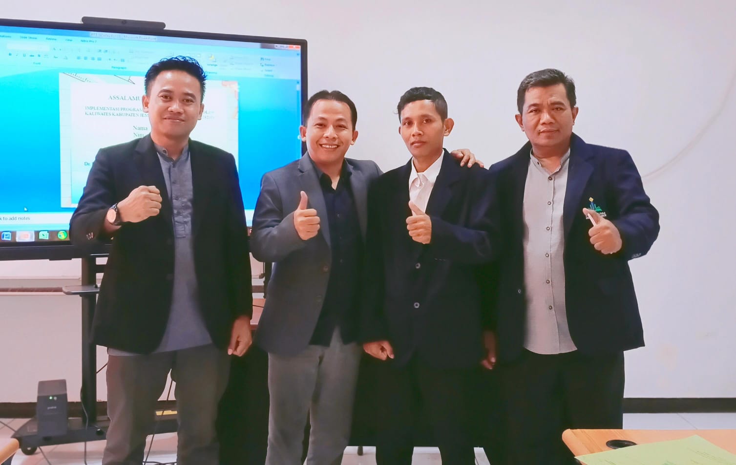 "Rusdi, Alumnus S1 Tadris IPS, Sukses Menyelesaikan Pendidikan S2 dengan Gemilang"
